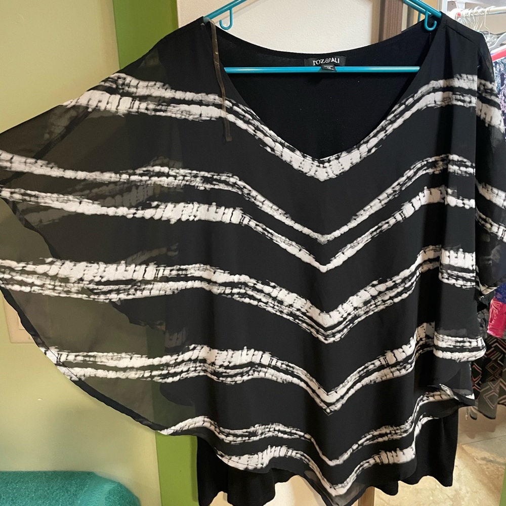 Black and white top